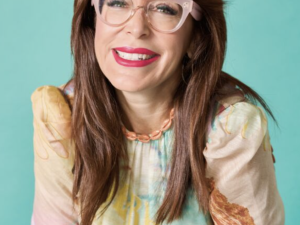 Meet Lindsay Colker | Communications Executive & Strategist, Founder of Elevate Communications